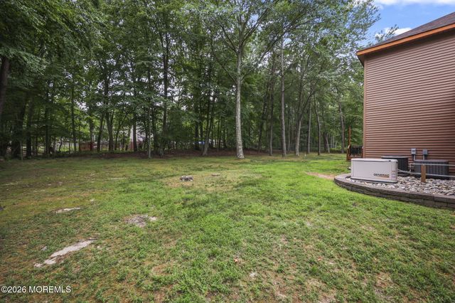 264 Windeler Road, Howell, NJ 07731