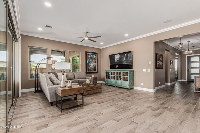 3310 TEN BEARS Circle, Wickenburg, AZ 85390