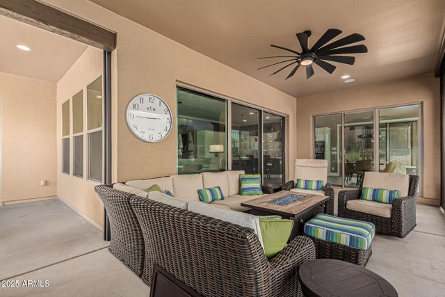 3310 TEN BEARS Circle, Wickenburg, AZ 85390