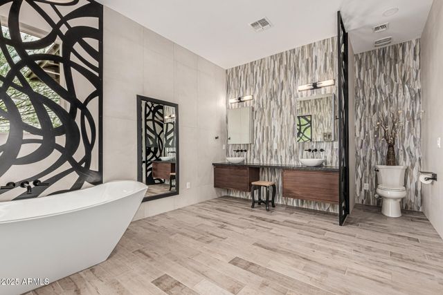 3310 TEN BEARS Circle, Wickenburg, AZ 85390