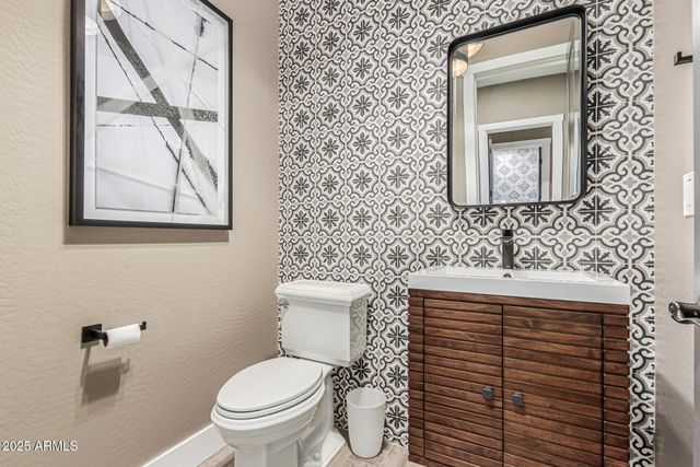 3310 TEN BEARS Circle, Wickenburg, AZ 85390