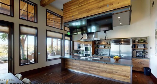 3310 TEN BEARS Circle, Wickenburg, AZ 85390