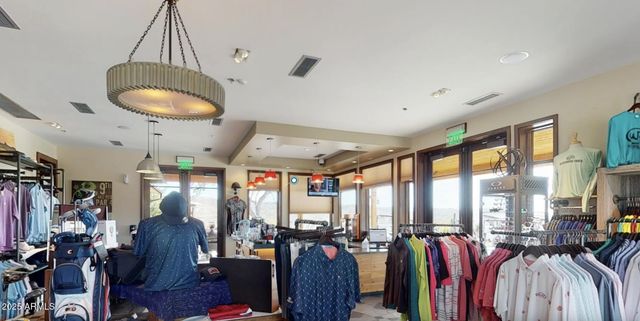 3310 TEN BEARS Circle, Wickenburg, AZ 85390