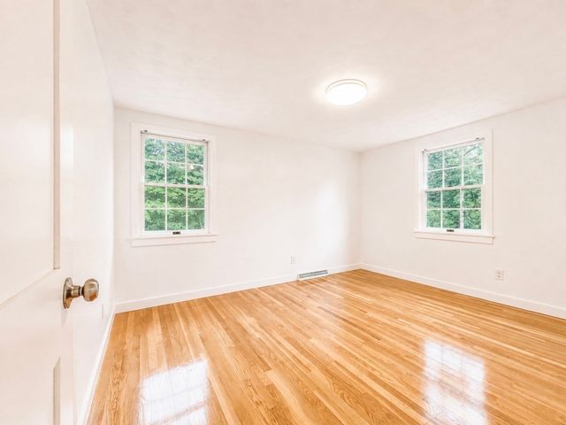 18 Linda St., Foxboro, MA 02035