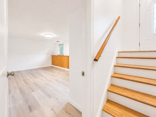 18 Linda St., Foxboro, MA 02035