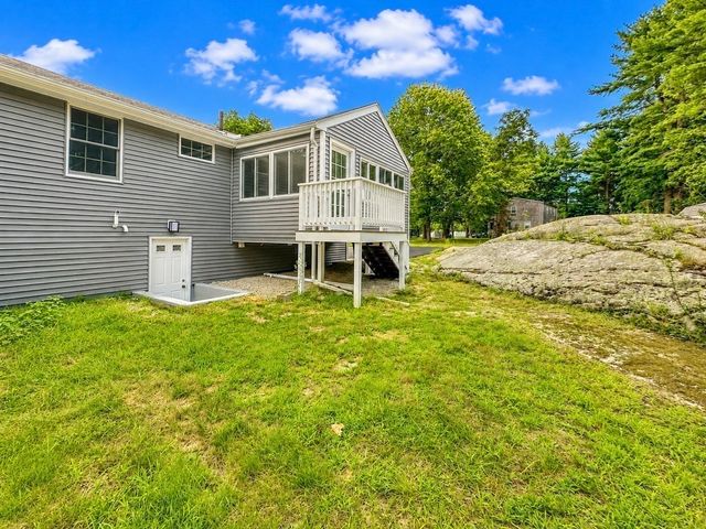 18 Linda St., Foxboro, MA 02035