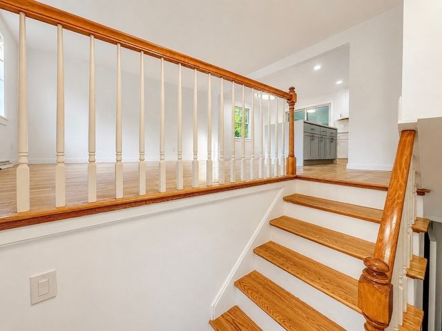 18 Linda St., Foxboro, MA 02035