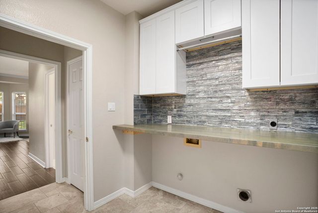 12 Weatherford, San Antonio, TX 78248