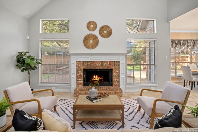 12 Weatherford, San Antonio, TX 78248