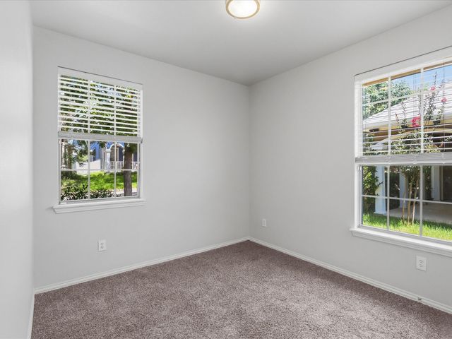 1020 Grey Fox Drive, Savannah, TX 76227