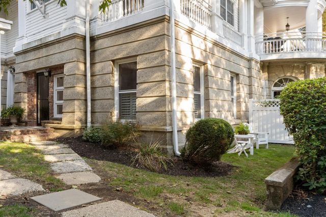 1401 Great Pond Road 2, North Andover, MA 01845