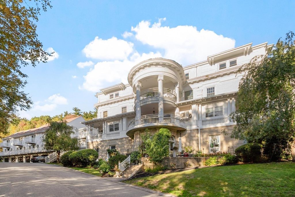 1401 Great Pond Road 2, North Andover, MA 01845