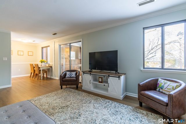 159 Hollister Way North 159, Glastonbury, CT 06033