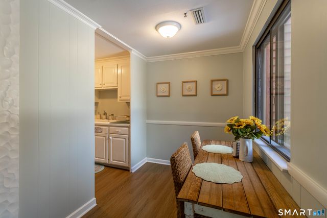 159 Hollister Way North 159, Glastonbury, CT 06033