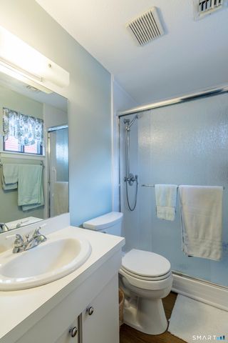 159 Hollister Way North 159, Glastonbury, CT 06033