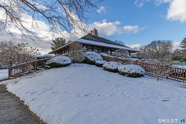 159 Hollister Way North 159, Glastonbury, CT 06033