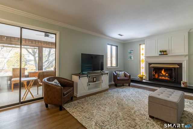 159 Hollister Way North 159, Glastonbury, CT 06033