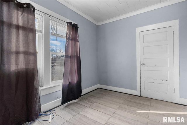 1601 S GLENWOOD Avenue, Springfield, IL 62704