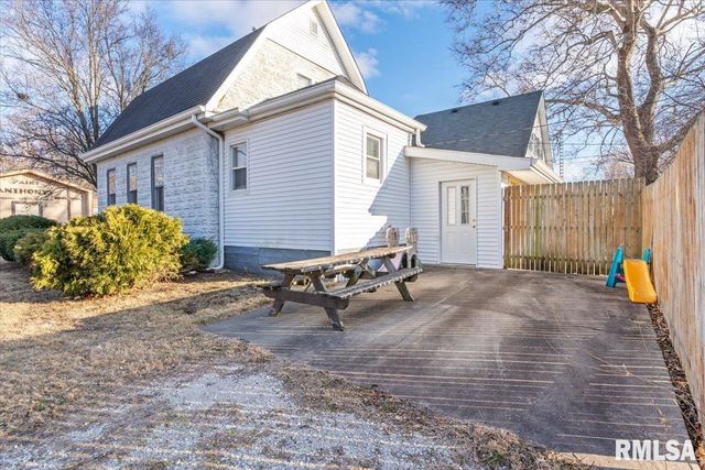 1601 S GLENWOOD Avenue, Springfield, IL 62704