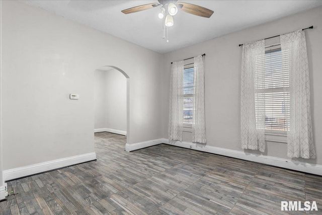 1601 S GLENWOOD Avenue, Springfield, IL 62704