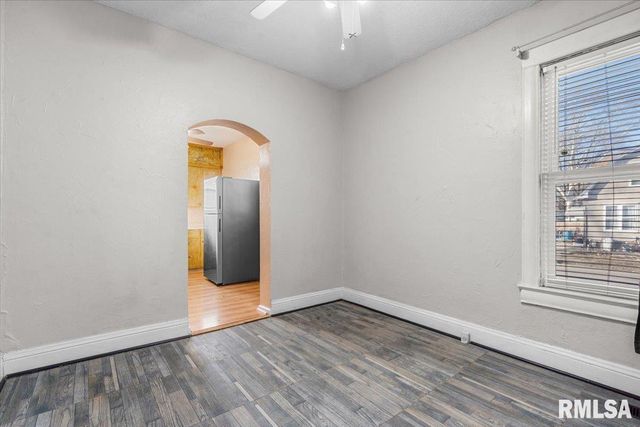 1601 S GLENWOOD Avenue, Springfield, IL 62704