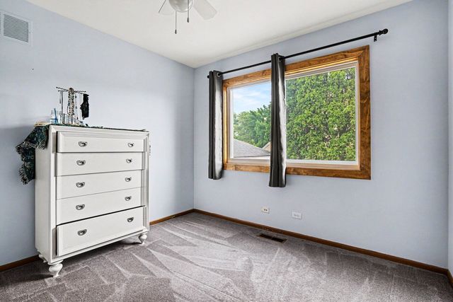 1132 Wishing Well Lane, Naperville, IL 60564