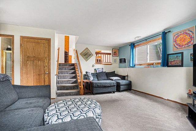 1132 Wishing Well Lane, Naperville, IL 60564