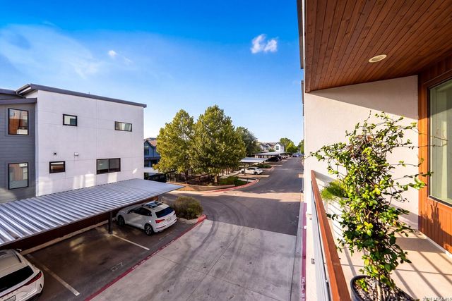 102 Tendick St Unit 806, San Antonio, TX 78209