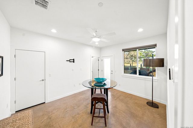 102 Tendick St Unit 806, San Antonio, TX 78209