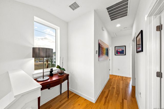 102 Tendick St Unit 806, San Antonio, TX 78209