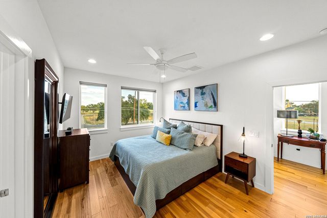 102 Tendick St Unit 806, San Antonio, TX 78209