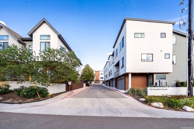 102 Tendick St Unit 806, San Antonio, TX 78209