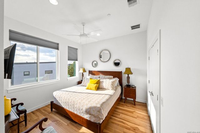 102 Tendick St Unit 806, San Antonio, TX 78209