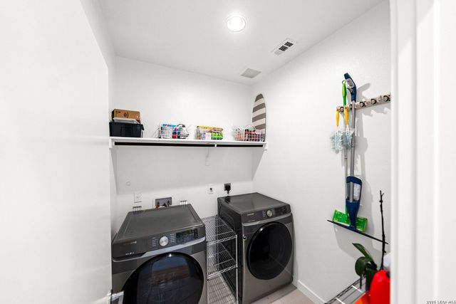 102 Tendick St Unit 806, San Antonio, TX 78209