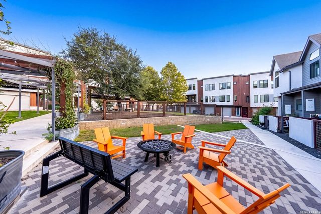 102 Tendick St Unit 806, San Antonio, TX 78209