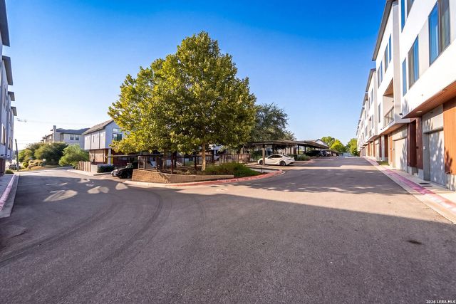 102 Tendick St Unit 806, San Antonio, TX 78209