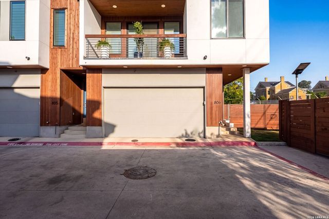 102 Tendick St Unit 806, San Antonio, TX 78209