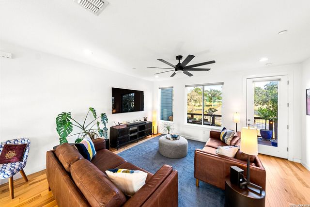 102 Tendick St Unit 806, San Antonio, TX 78209