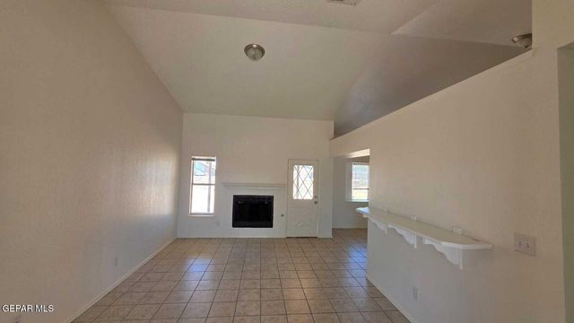 1529 PLAZA VERDE Drive, El Paso, TX 79912