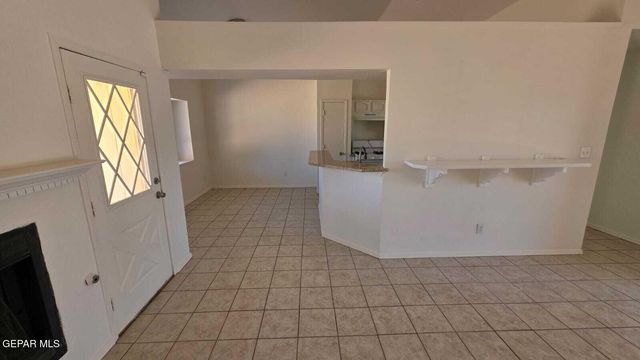 1529 PLAZA VERDE Drive, El Paso, TX 79912