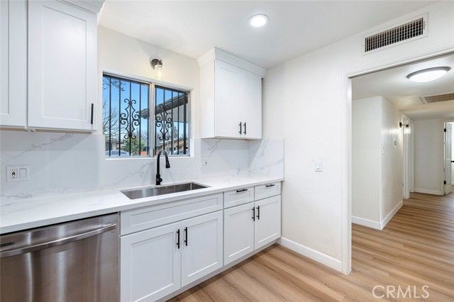 5167 E Balch Avenue, Fresno, CA 93727