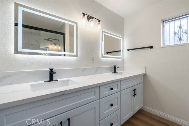 5167 E Balch Avenue, Fresno, CA 93727