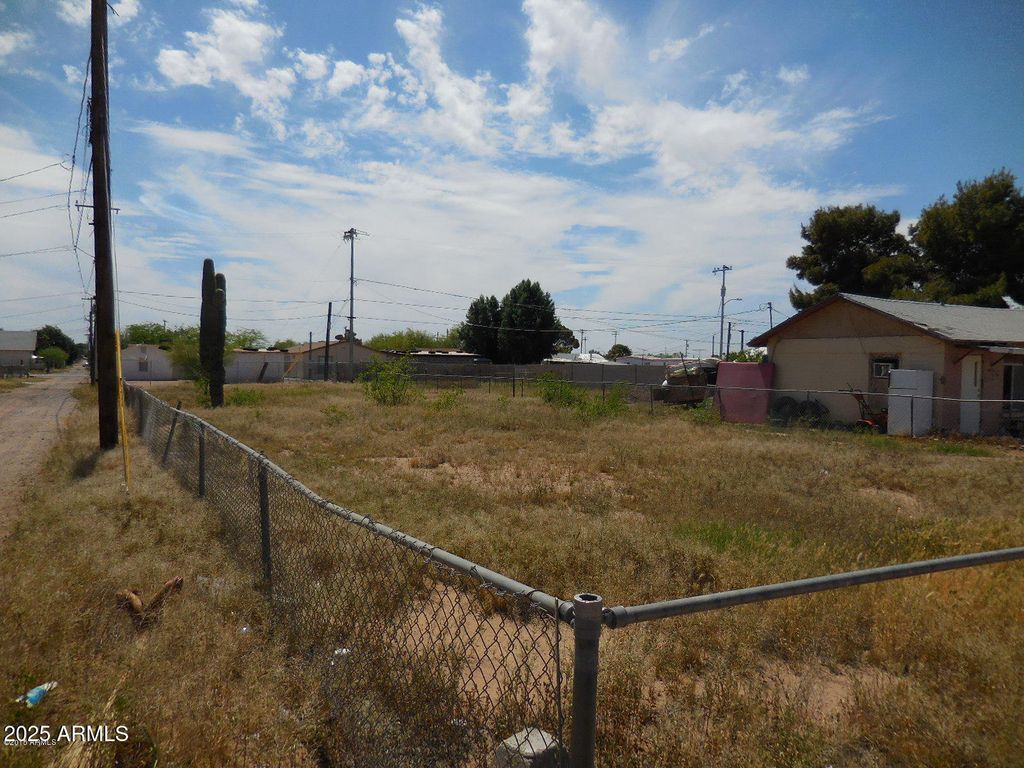 227 W VAH KI INN Road 7, Coolidge, AZ 85128 — photo 2