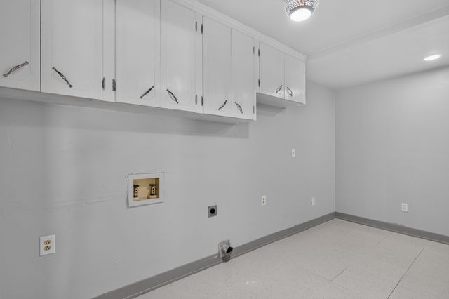 149 Redwood Drive, Highland Village, TX 75077
