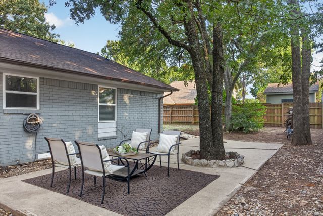 149 Redwood Drive, Highland Village, TX 75077