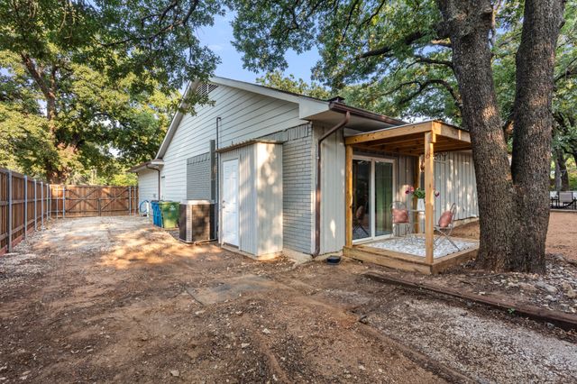 149 Redwood Drive, Highland Village, TX 75077