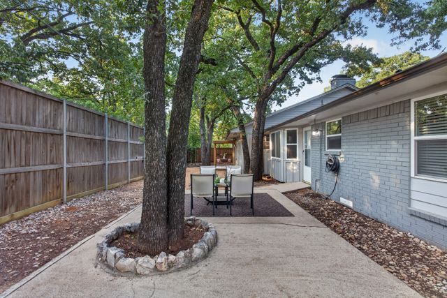 149 Redwood Drive, Highland Village, TX 75077