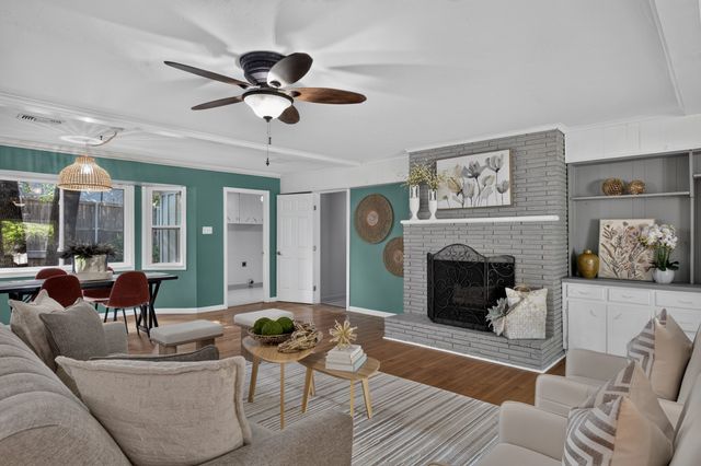 149 Redwood Drive, Highland Village, TX 75077