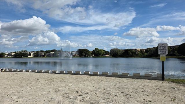 9375 Fontainebleau Blvd L420, Miami, FL 33172