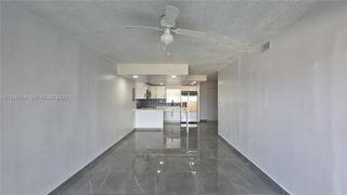 9375 Fontainebleau Blvd L420, Miami, FL 33172